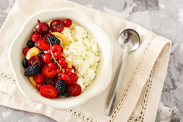 Want a Flat Belly? Berries Will Help Get You There
